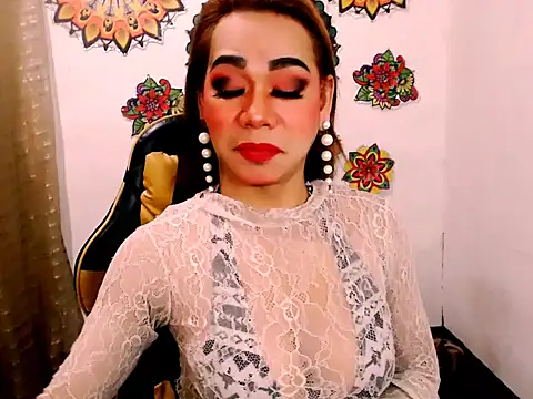 xxMistressWildKimxx online show from 10.25.25