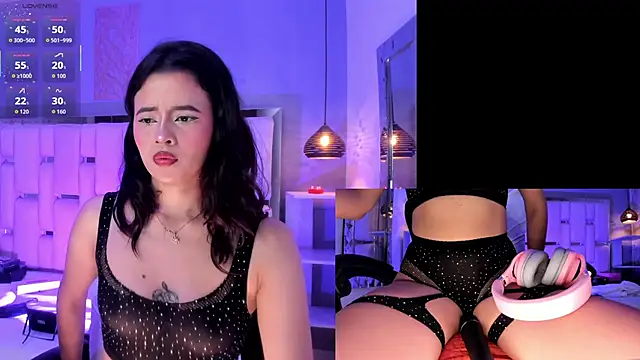 Snapshot of EvelynLips_ chatting on 09.24.25 EvelynLips  online show from 09.24.25