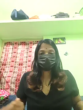 Snapshot of Tamil_Ishu chatting on 11.01.25 Tamil Ishu online show from 11.01.25