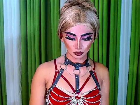 Snapshot of Queen_yasii_88 chatting on 09.14.25 Queen yasii 88 online show from 09.14.25