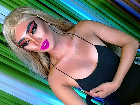 Snapshot of Queen_yasii_88 chatting on 09.28.25 Queen yasii 88 online show from 09.28.25