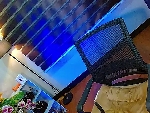 Snapshot of Queen_yasii_88 chatting on 01.09.26 Queen yasii 88 online show from 01.09.26