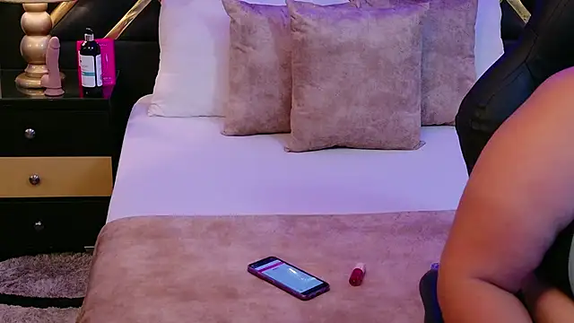 KiimBrooks online show from 09.23.25