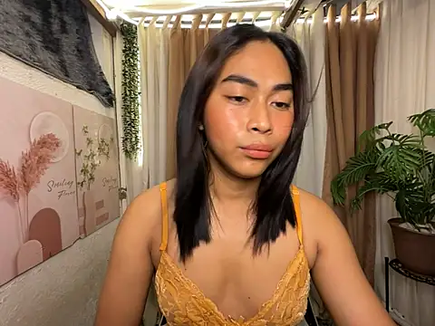 Snapshot of Sweetasian_cum chatting on 05.21.26 Sweetasian cum online show from 05.21.26