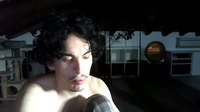 juandipietroz1 online show from 03.25.26