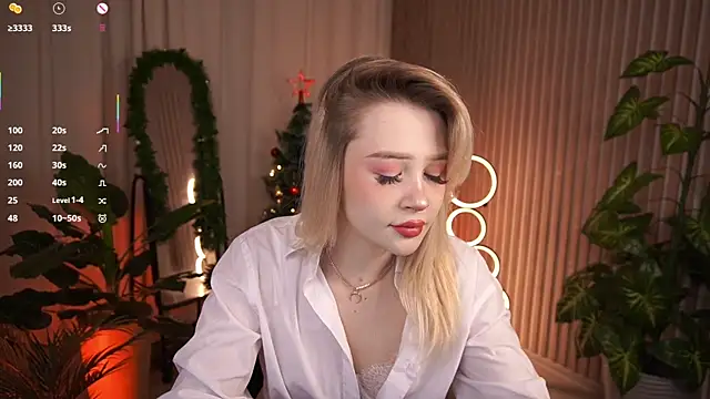 LauraWifeness online show from 01.12.26