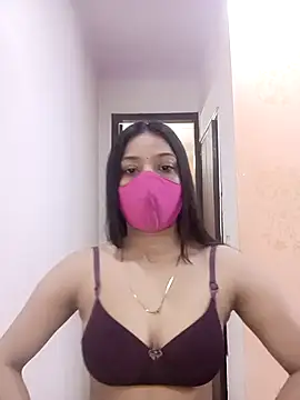 Snapshot of Cute_Rakhi8 chatting on 05.06.26 Cute Rakhi8 online show from 05.06.26