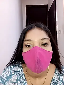 Snapshot of Cute_Rakhi8 chatting on 06.13.26 Cute Rakhi8 online show from 06.13.26