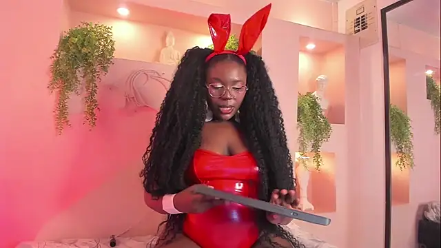 NanyMoreno online show from 10.31.25