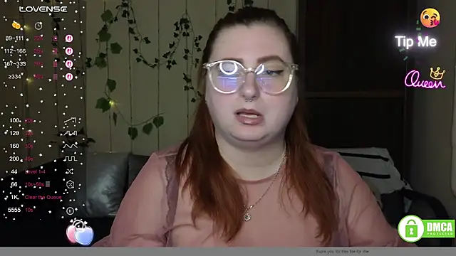 Snapshot of Alicia_love00 chatting on 04.09.26 Alicia love00 online show from 04.09.26