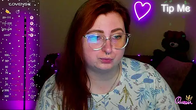 Snapshot of Alicia_love00 chatting on 04.16.26 Alicia love00 online show from 04.16.26