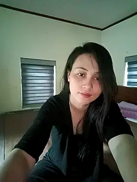 Snapshot of Jun-Mzzz chatting on 09.25.25 Jun-Mzzz online show from 09.25.25