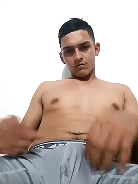 Snapshot of pelolu95 chatting on 12.22.25 pelolu95 online show from 12.22.25