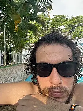 Luxx 14 online show from 11.30.25