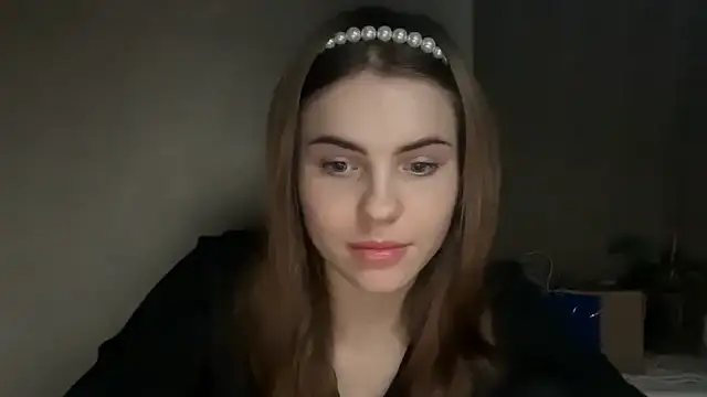 Snapshot of Delilah_Leila chatting on 12.03.25 Delilah Leila online show from 12.03.25