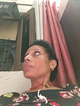 ISHANI-SINGH online show from 10.03.25