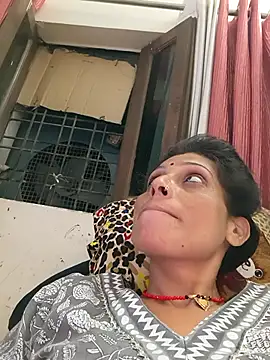 ISHANI-SINGH online show from 10.14.25