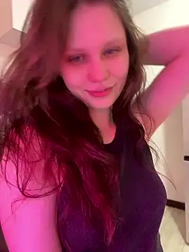 Snapshot of Lunliss chatting on 01.18.26 Lunliss online show from 01.18.26