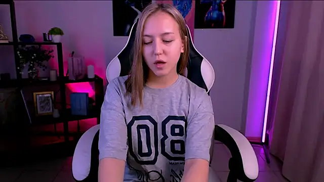 Snapshot of CindySparkl chatting on 02.11.26 CindySparkl online show from 02.11.26