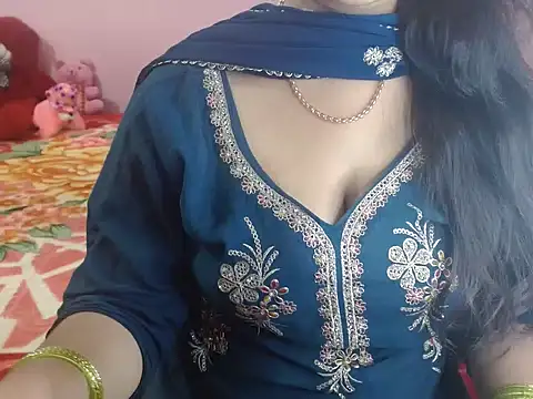 Snapshot of Hot_anika_ chatting on 02.16.26 Hot anika online show from 02.16.26