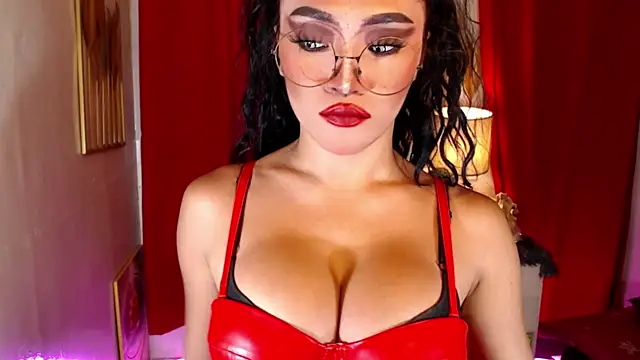 Snapshot of Goddess_Maliya chatting on 05.13.26 Goddess Maliya online show from 05.13.26