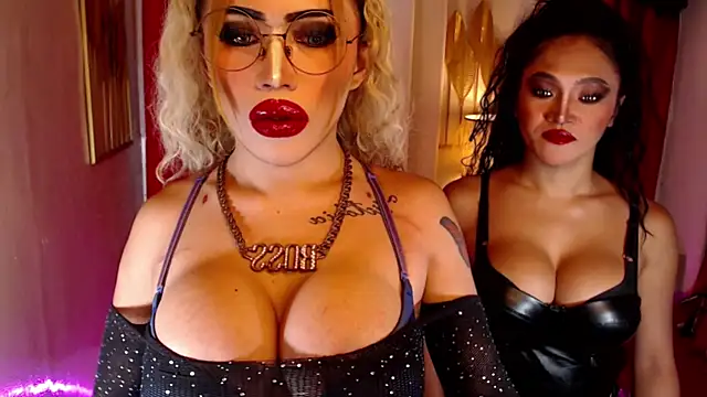 Snapshot of Goddess_Maliya chatting on 05.28.26 Goddess Maliya online show from 05.28.26