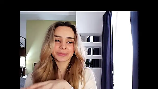 Chloe Ravens online show from 12.18.25