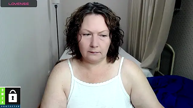 milf hornys online show from 09.26.25
