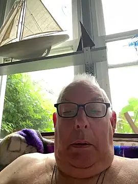 Snapshot of CharlieWeaver22 chatting on 06.28.26 CharlieWeaver22 online show from 06.28.26
