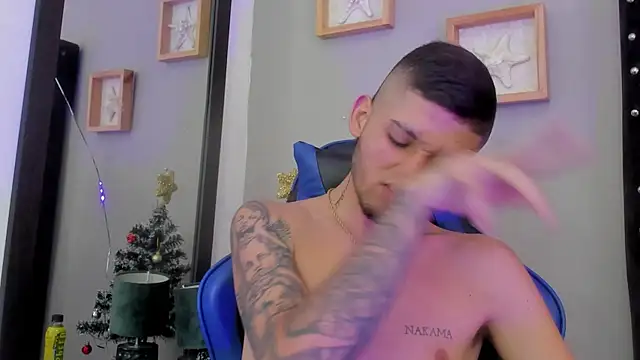 Mathewboy1 online show from 12.22.25