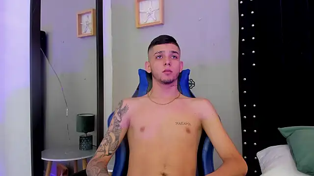 Snapshot of Mathewboy1 chatting on 01.18.26 Mathewboy1 online show from 01.18.26