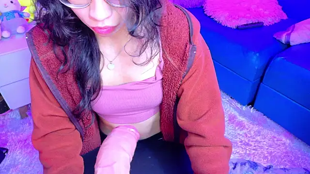 Snapshot of Giaa_rossi chatting on 04.29.26 Giaa rossi online show from 04.29.26