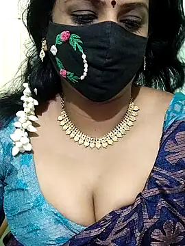 Snapshot of yoga-mithraa chatting on 10.03.25 yoga-mithraa online show from 10.03.25