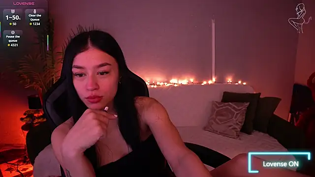 FataleNellie online show from 04.14.26