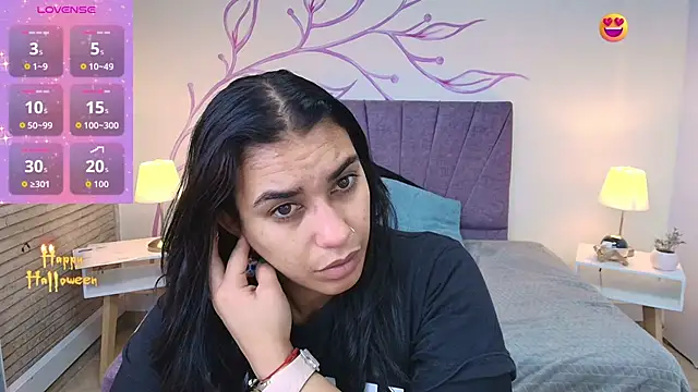 Lia Blake  online show from 11.20.25