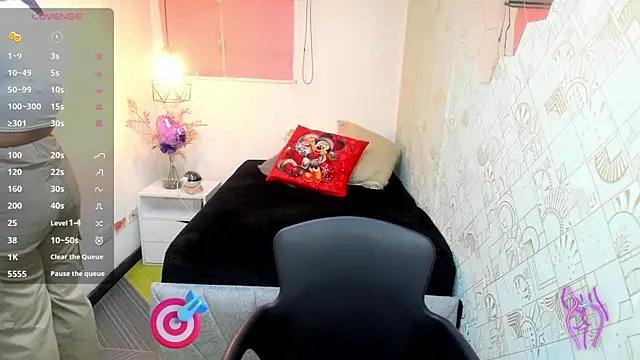 Lia Blake  online show from 01.14.26