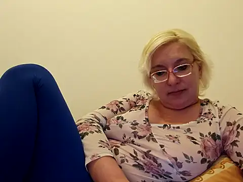 VikaKing online show from 09.16.25