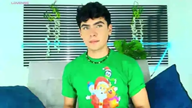 CamiiGuzmanX online show from 12.18.25