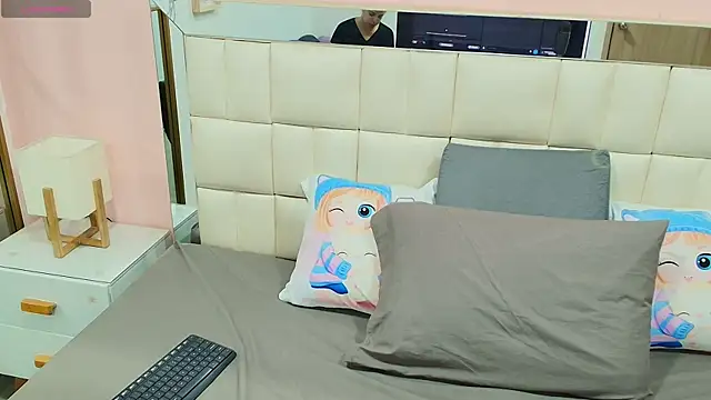 gisell gomez online show from 12.18.25