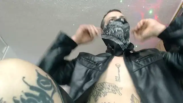 Thomasjons  online show from 03.29.26