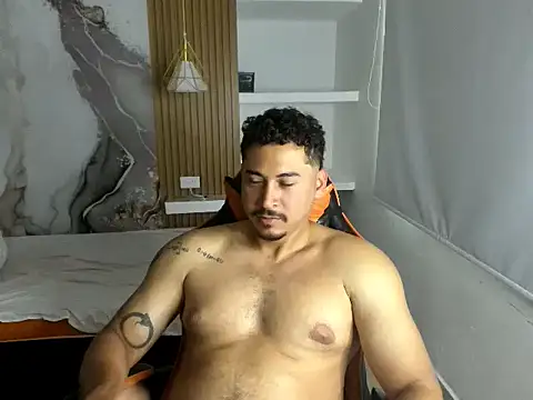 Snapshot of ashlan_king chatting on 05.17.26 ashlan king online show from 05.17.26