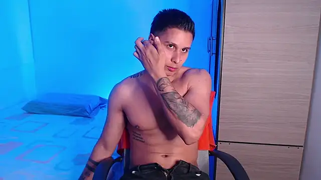 valentinosex1 online show from 09.18.25