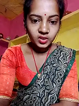 Snapshot of Hot_bbbb chatting on 11.20.25 Hot bbbb online show from 11.20.25