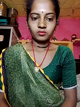 Snapshot of Hot_bbbb chatting on 11.21.25 Hot bbbb online show from 11.21.25