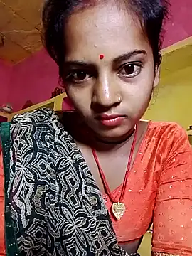 Snapshot of Hot_bbbb chatting on 11.22.25 Hot bbbb online show from 11.22.25