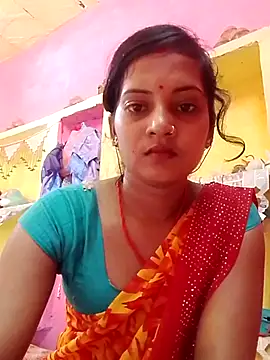 Snapshot of Hot_bbbb chatting on 05.18.26 Hot bbbb online show from 05.18.26