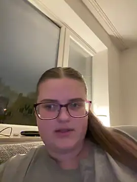 Snapshot of CurvyPaar2 chatting on 02.11.26 CurvyPaar2 online show from 02.11.26