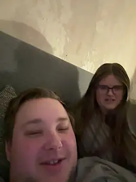 Snapshot of CurvyPaar2 chatting on 02.17.26 CurvyPaar2 online show from 02.17.26