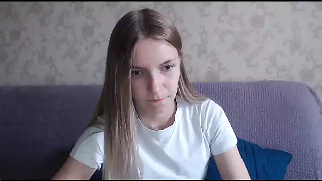 HitGyrl online show from 10.29.25