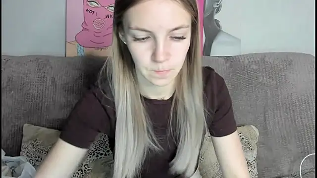 HitGyrl online show from 12.01.25